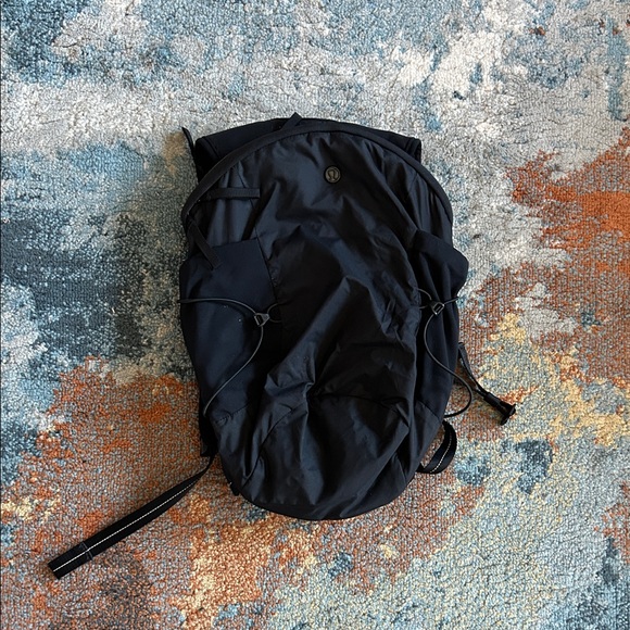 🇨🇦 🍋 Lululemon backpack 🍋 - Picture 1 of 3